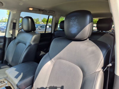 2023 INFINITI QX80 LUXE