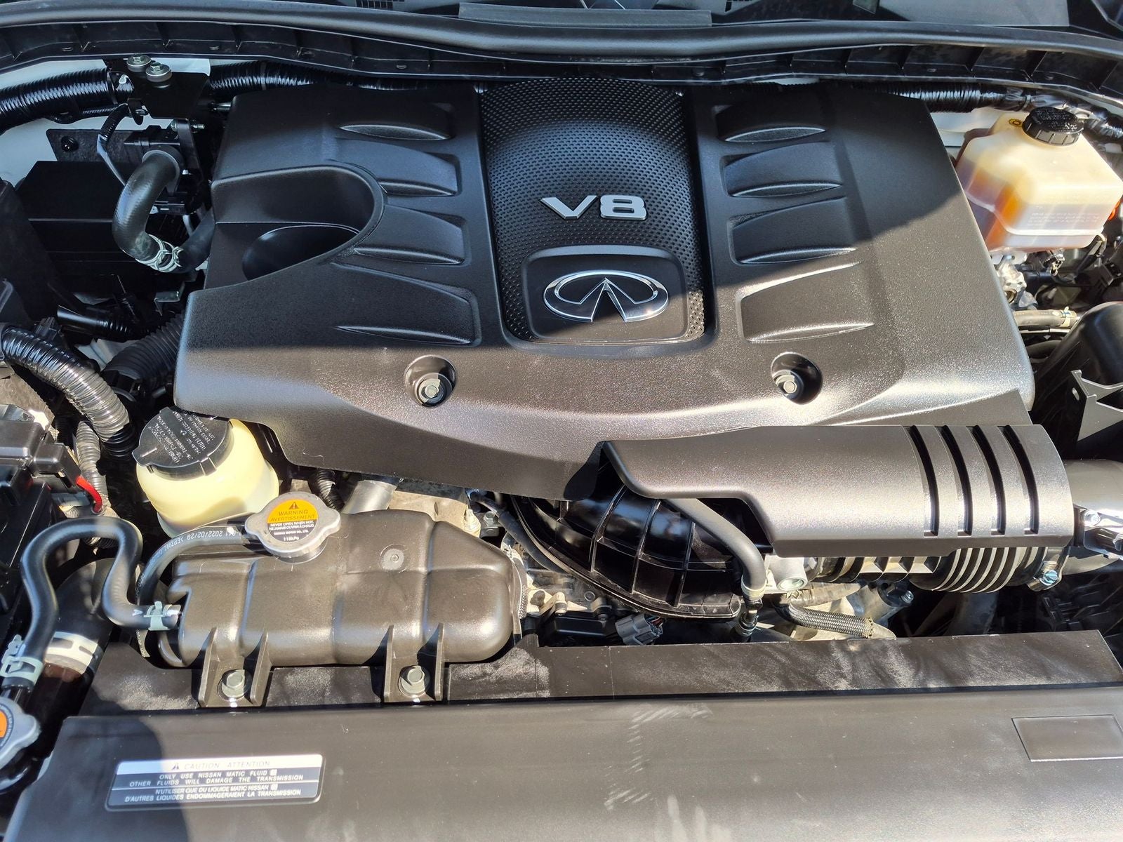 2023 INFINITI QX80 LUXE