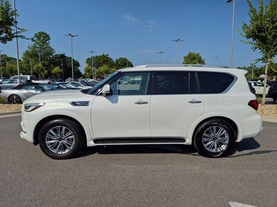 2023 INFINITI QX80 LUXE