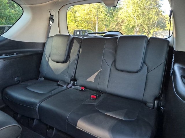 2023 INFINITI QX80 LUXE