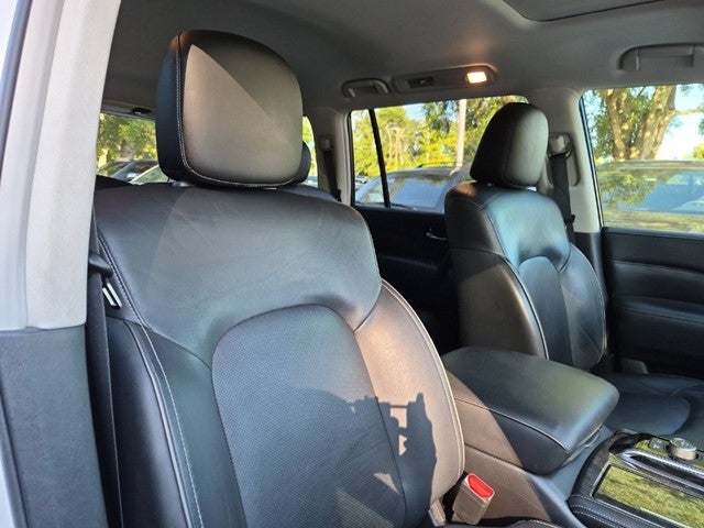 2023 INFINITI QX80 LUXE