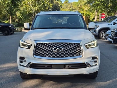 2023 INFINITI QX80 LUXE
