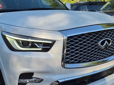 2023 INFINITI QX80 LUXE
