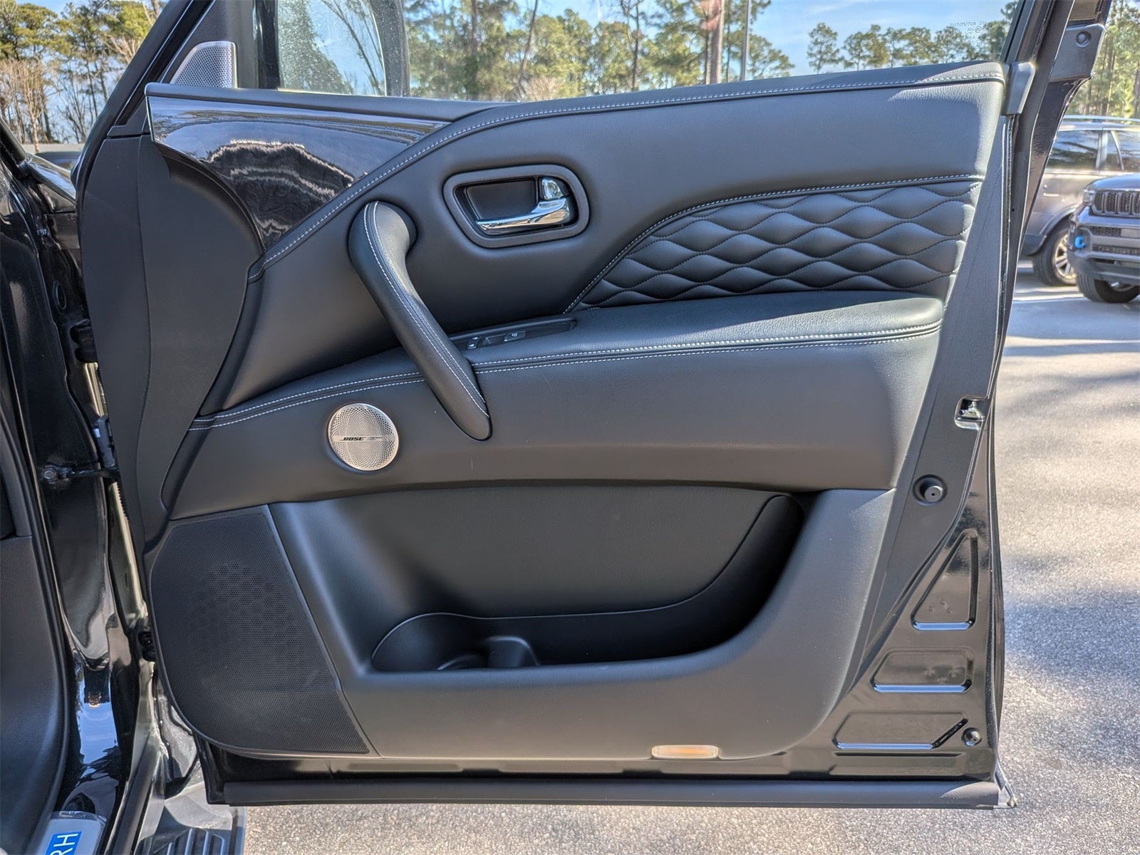 2024 INFINITI QX80 Sensory