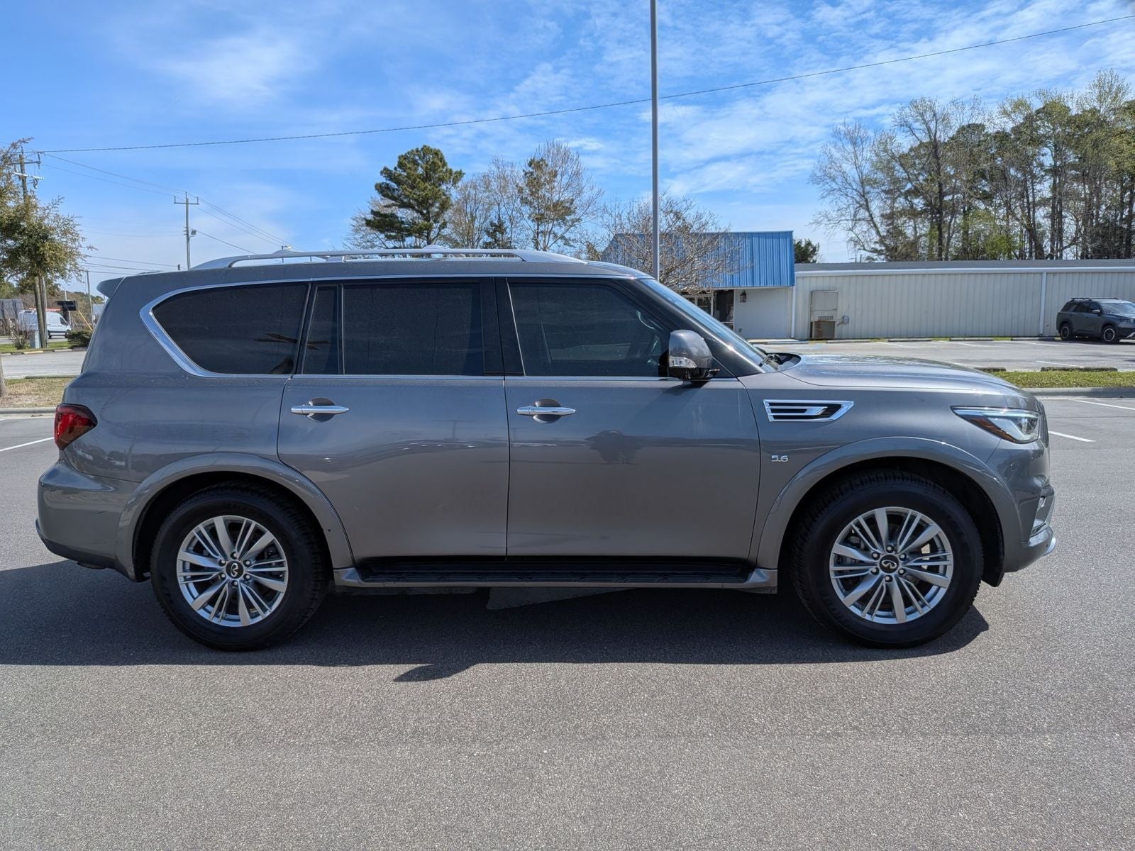 2019 INFINITI QX80 LUXE