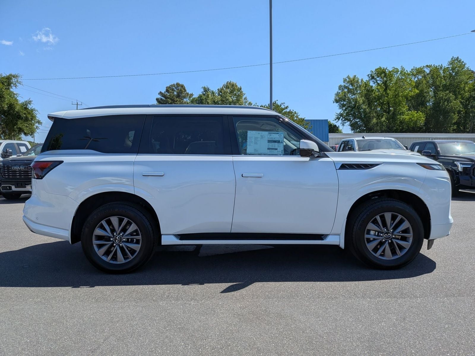 2026 INFINITI QX80 PURE