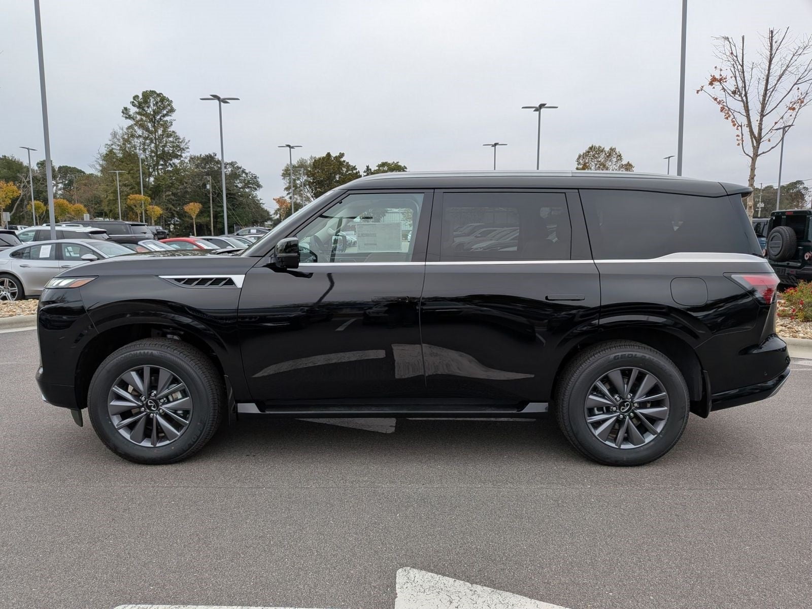 2026 INFINITI QX80 PURE