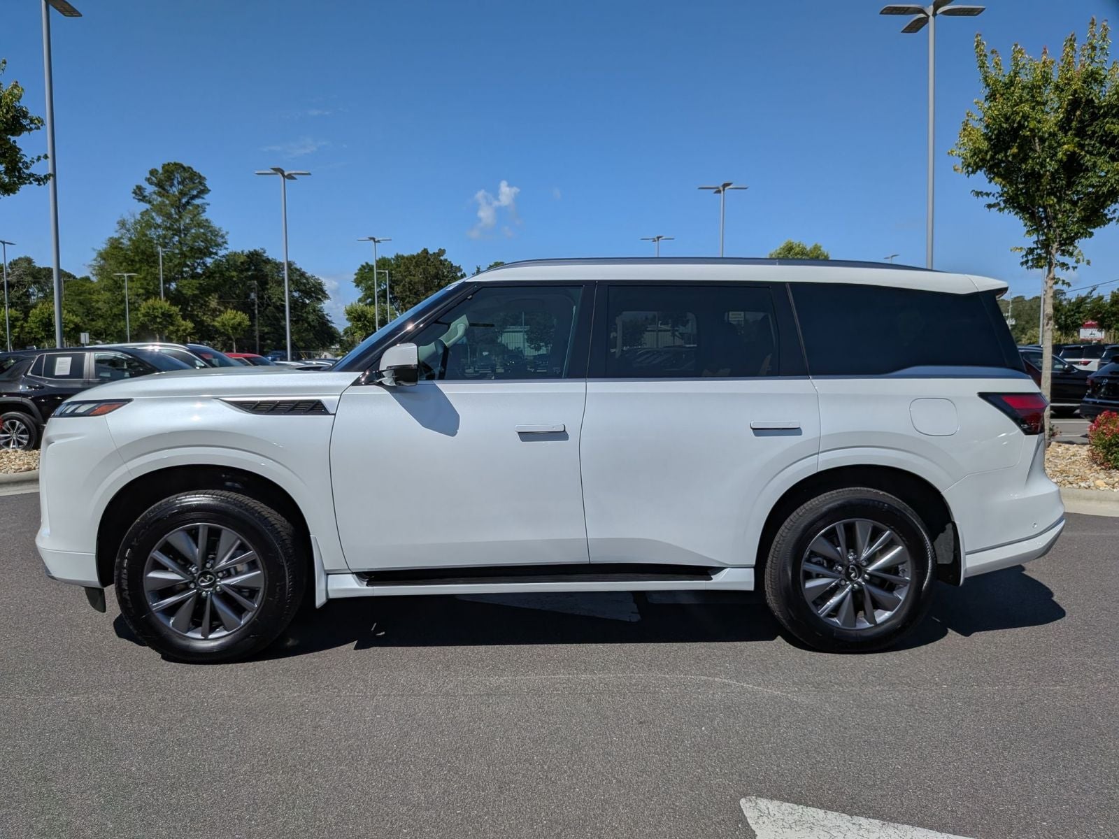2026 INFINITI QX80 PURE
