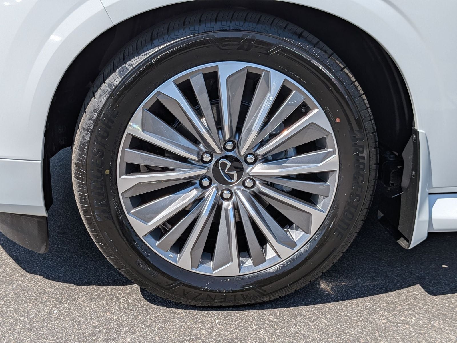 2026 INFINITI QX80 LUXE