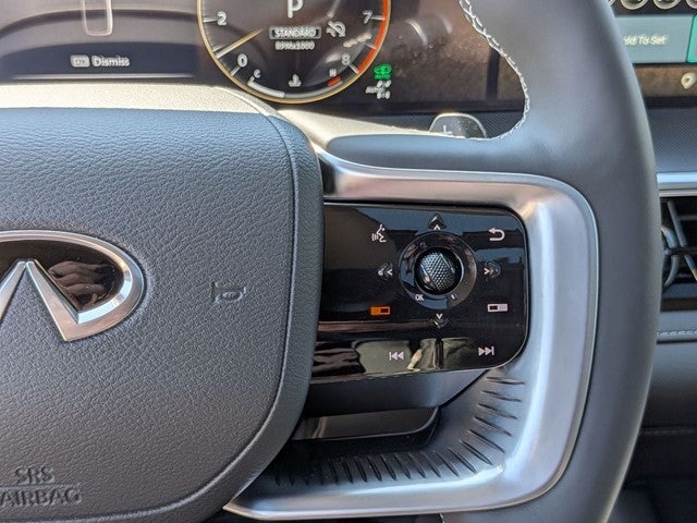 2026 INFINITI QX80 LUXE
