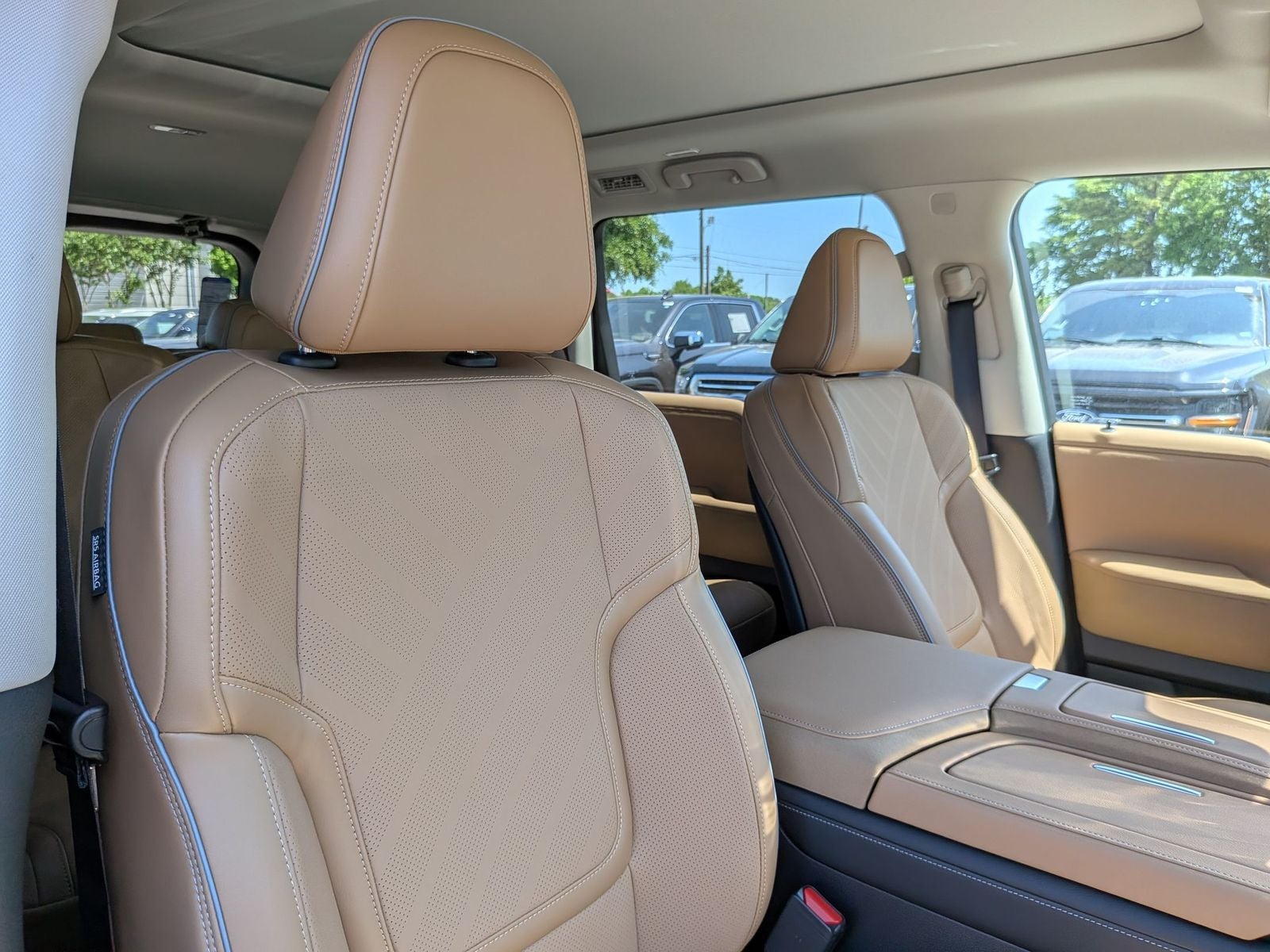 2026 INFINITI QX80 LUXE