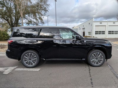 2026 INFINITI QX80 LUXE