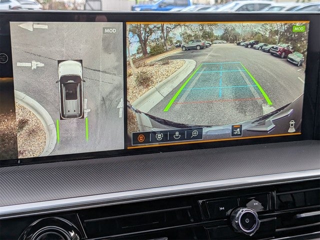 2026 INFINITI QX80 LUXE