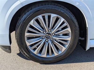 2026 INFINITI QX80 LUXE