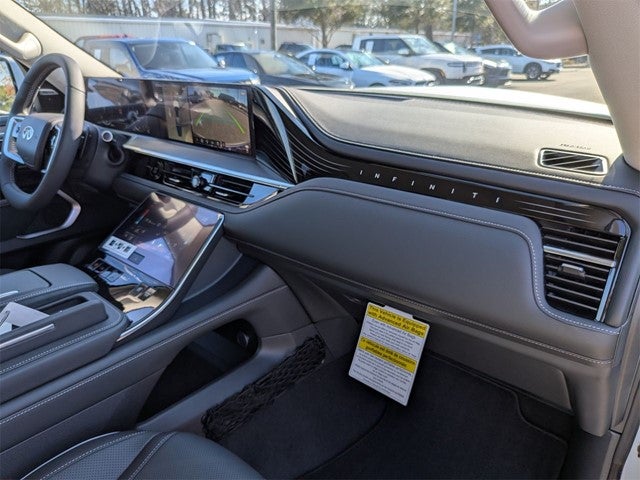 2026 INFINITI QX80 LUXE