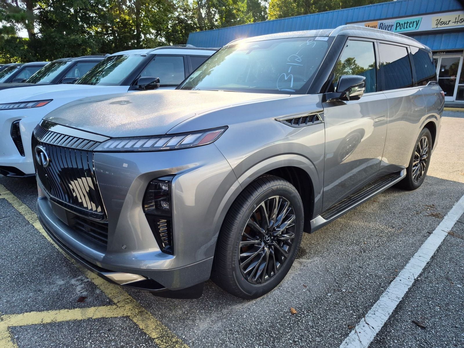 2027 INFINITI QX80 AUTOGRAPH