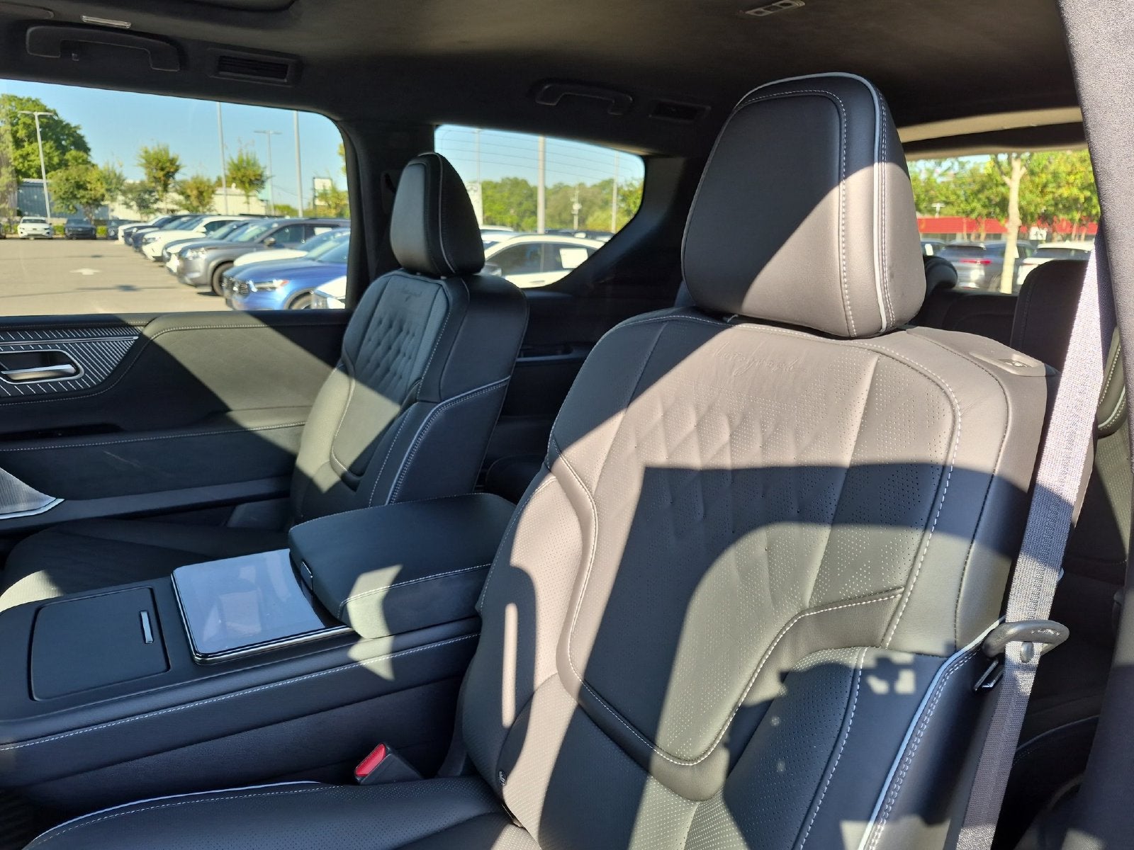 2027 INFINITI QX80 AUTOGRAPH