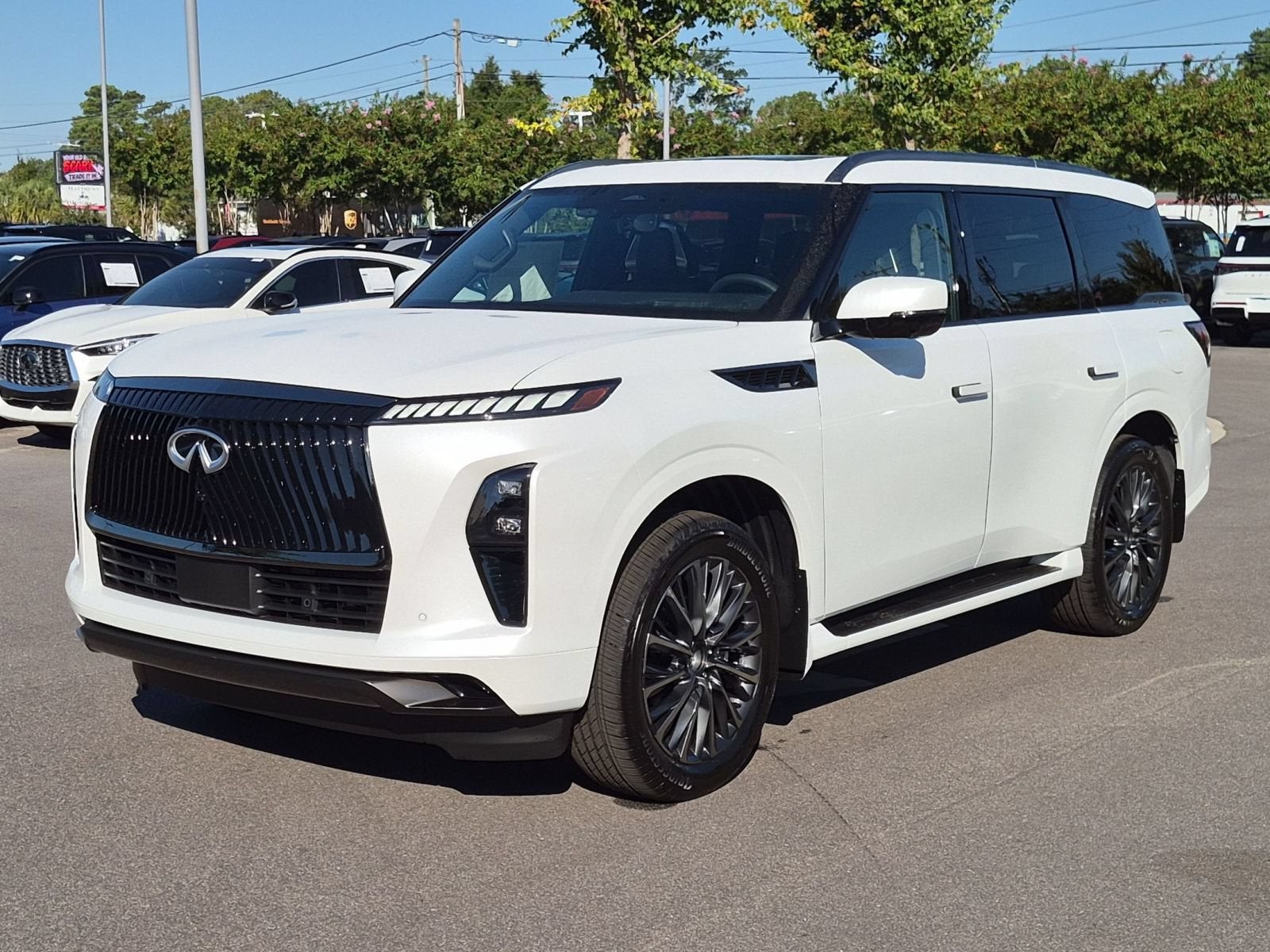 2027 INFINITI QX80 AUTOGRAPH