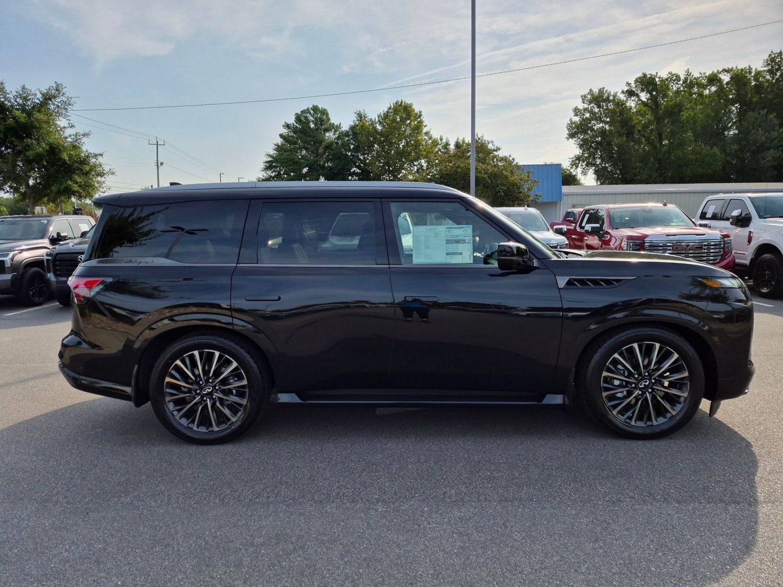2027 INFINITI QX80 AUTOGRAPH