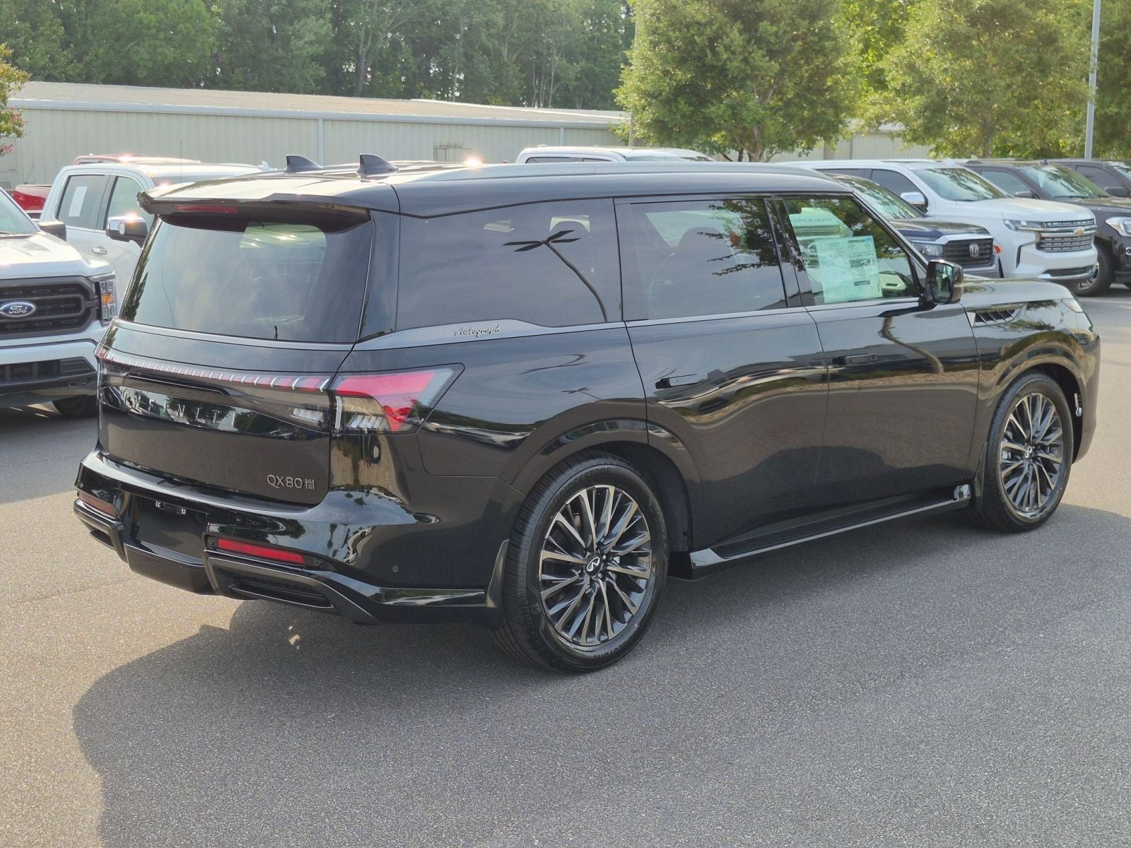 2027 INFINITI QX80 AUTOGRAPH