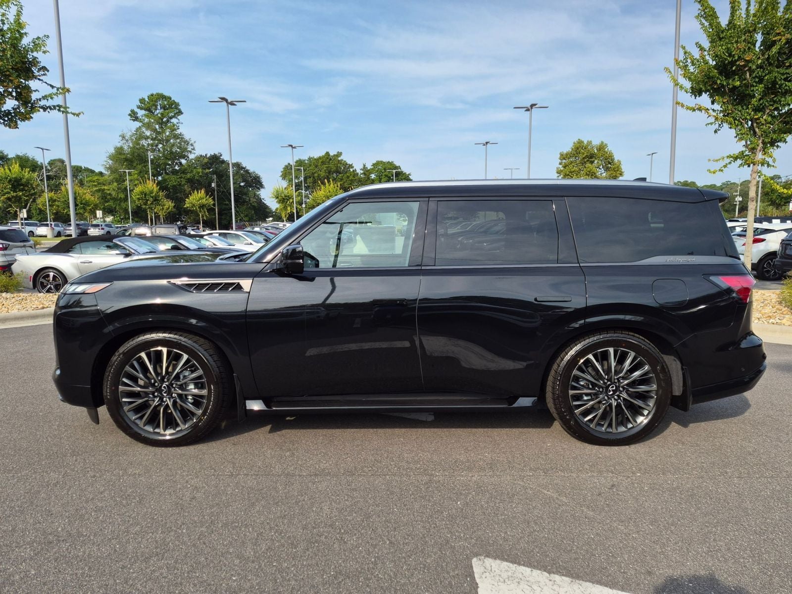 2027 INFINITI QX80 AUTOGRAPH