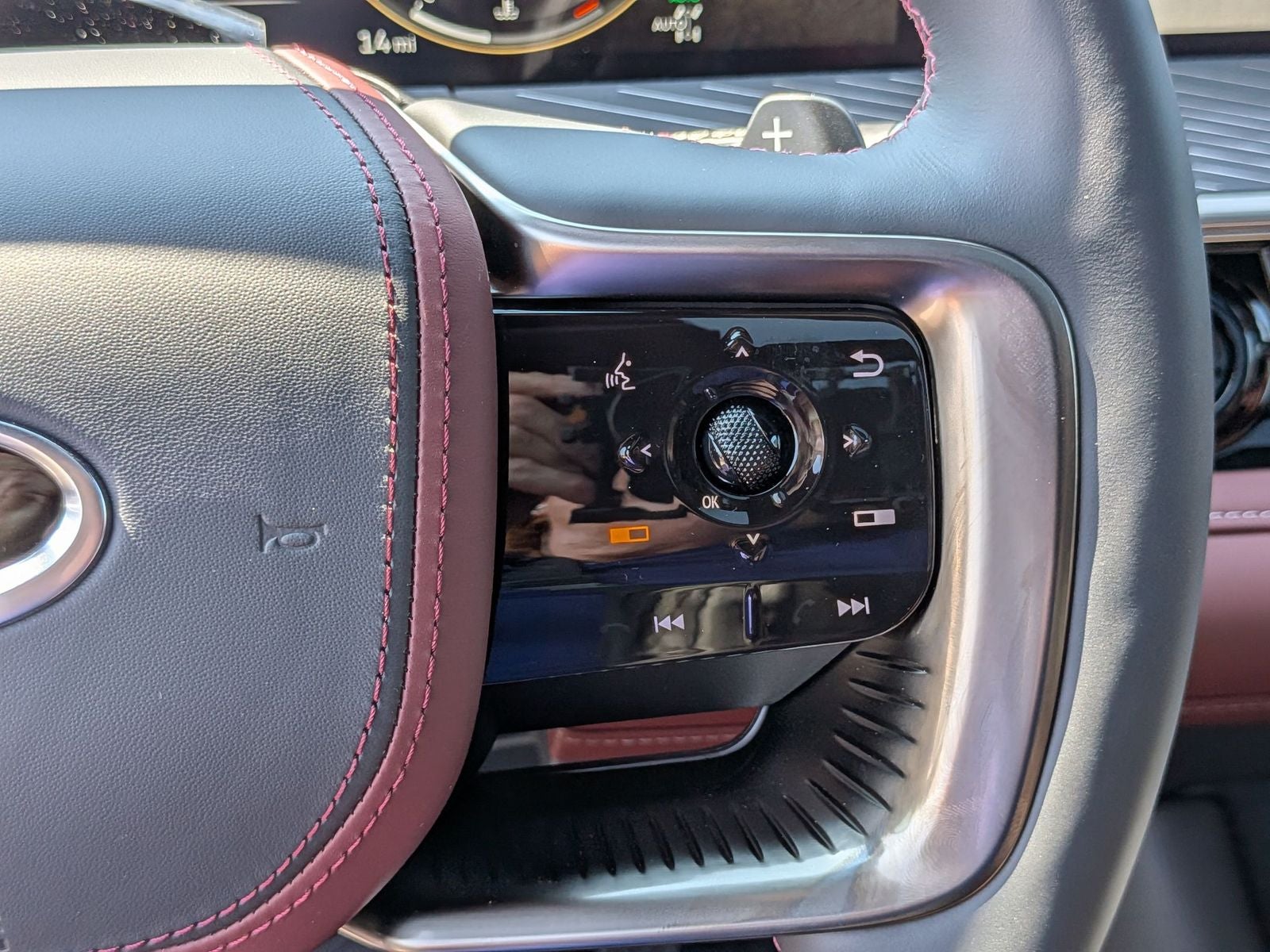2027 INFINITI QX80 AUTOGRAPH