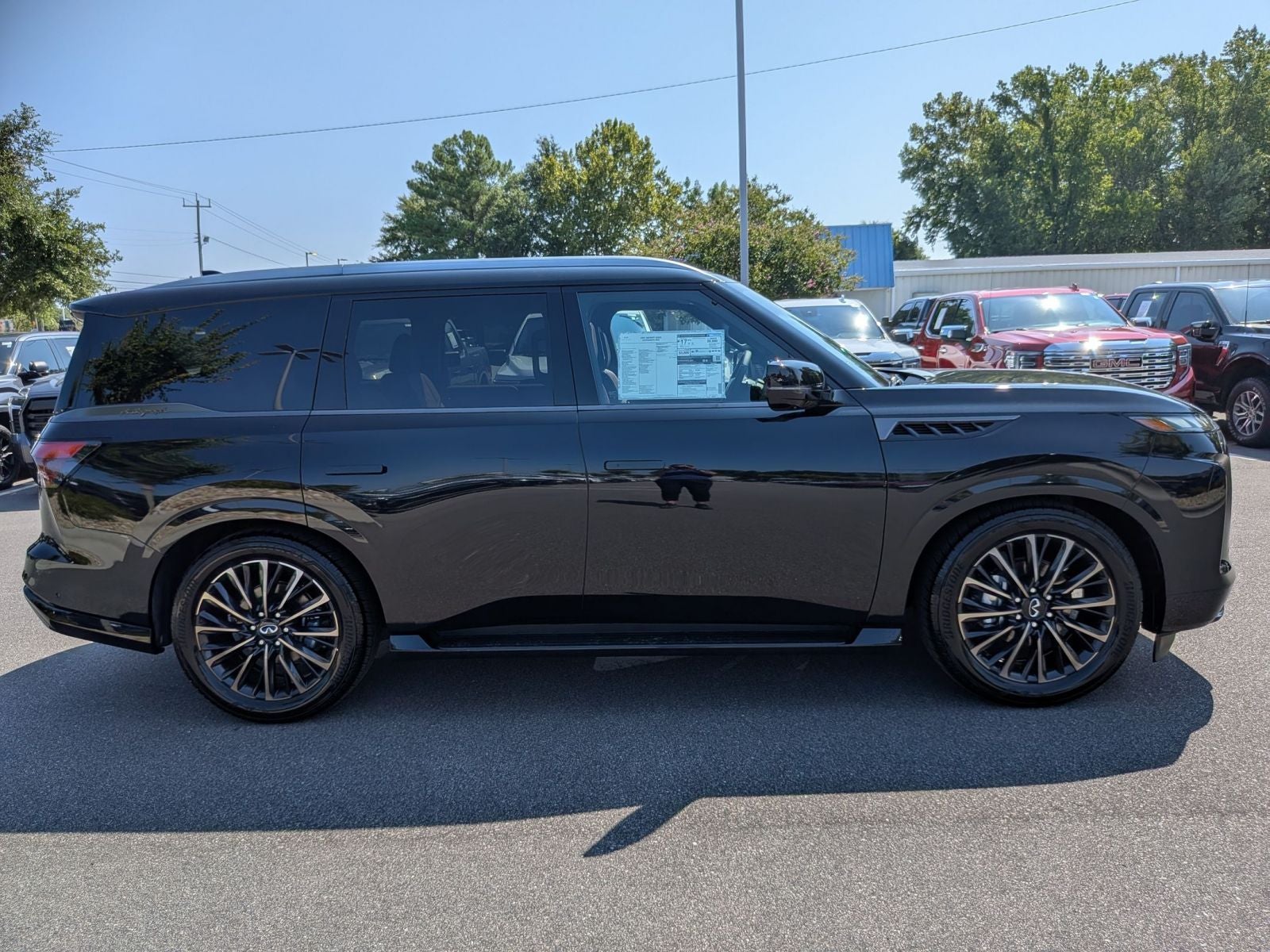 2027 INFINITI QX80 AUTOGRAPH