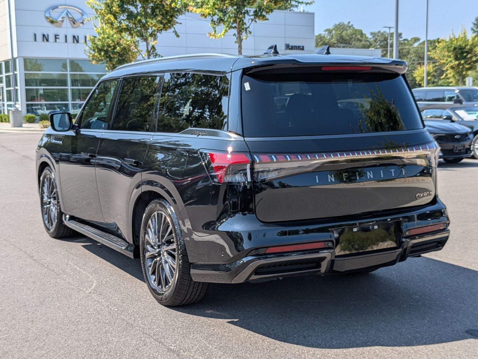 2027 INFINITI QX80 AUTOGRAPH