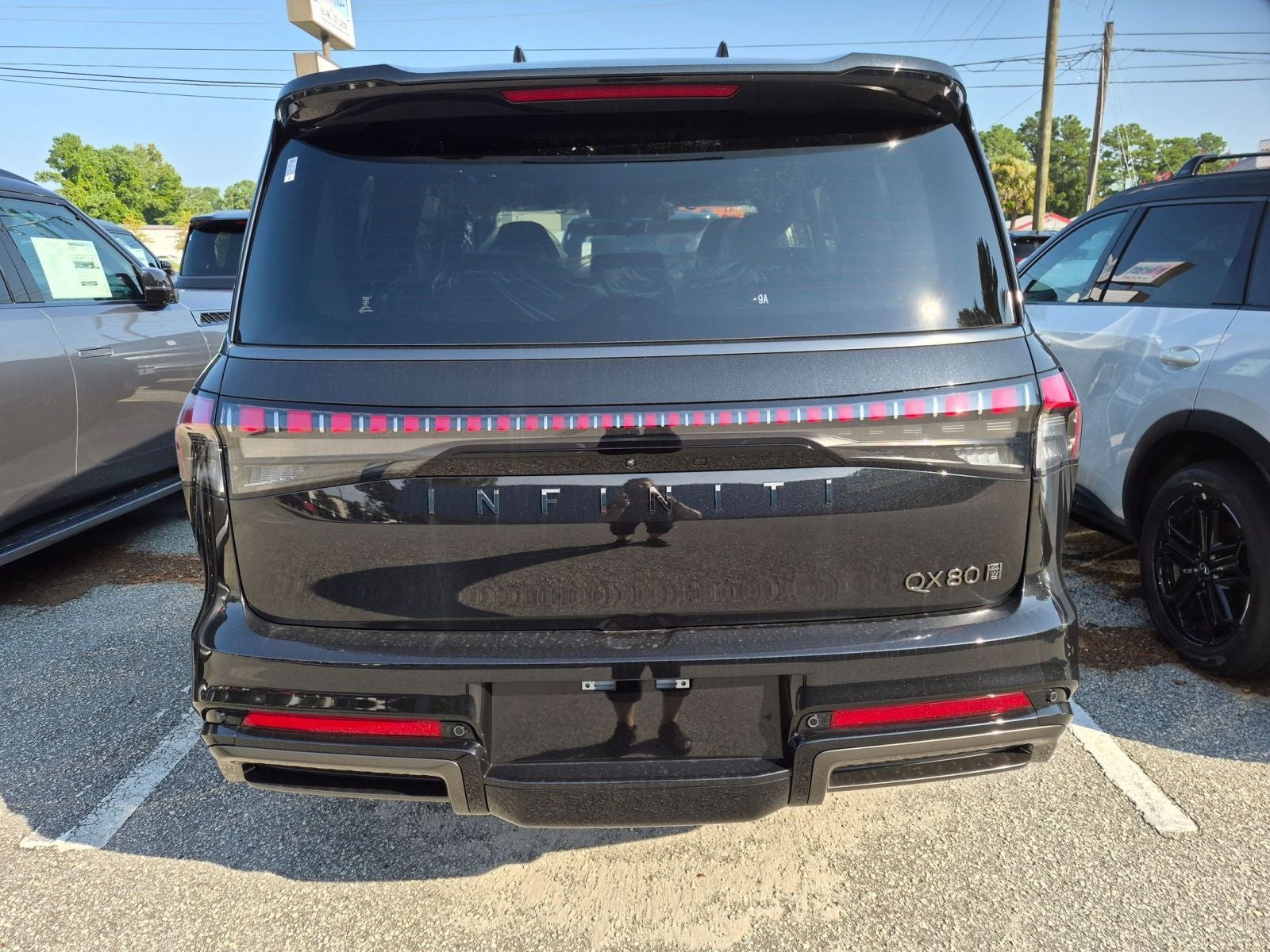 2027 INFINITI QX80 AUTOGRAPH