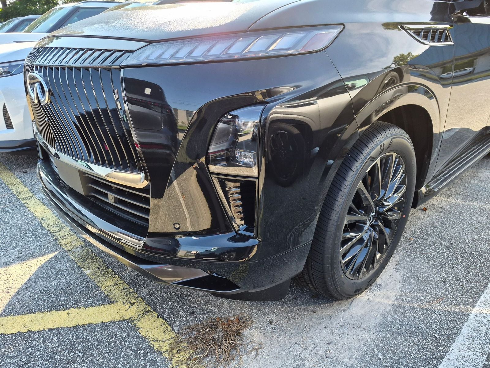 2027 INFINITI QX80 AUTOGRAPH