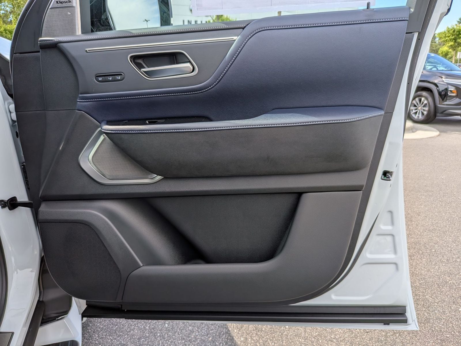 2026 INFINITI QX80 SPORT