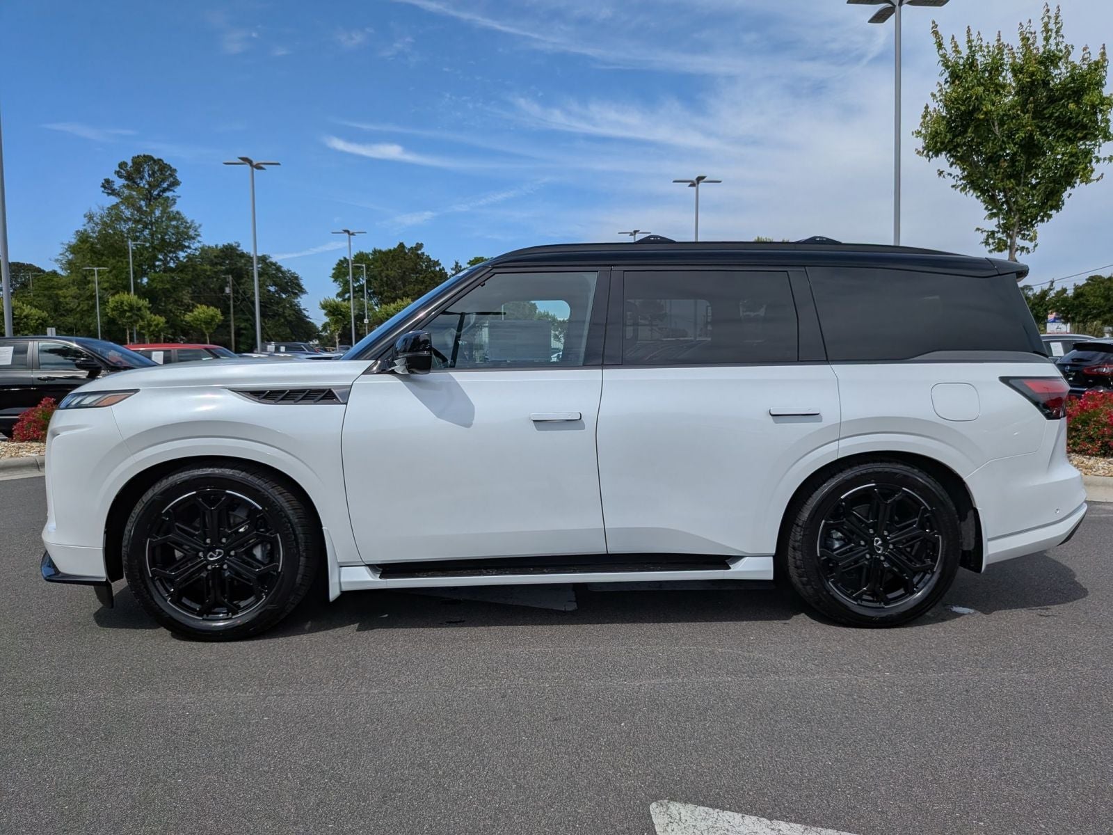 2026 INFINITI QX80 SPORT
