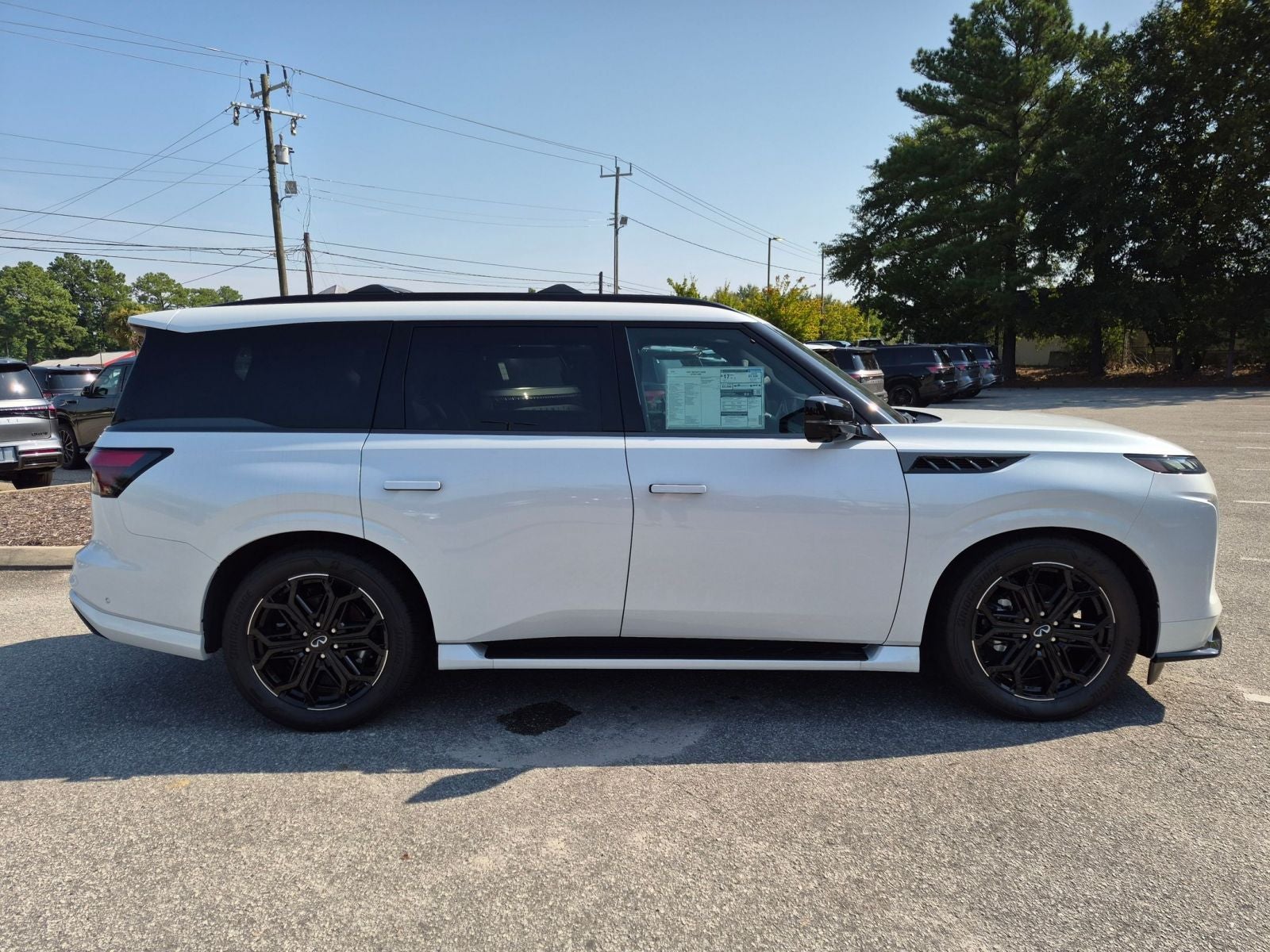 2027 INFINITI QX80 SPORT