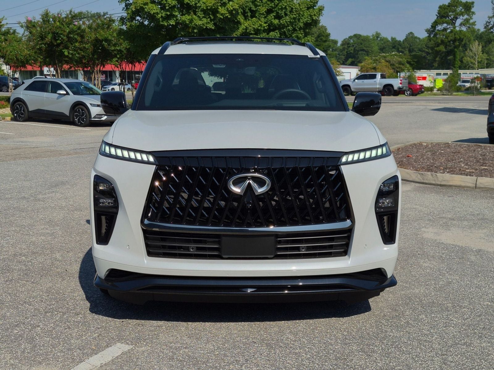 2027 INFINITI QX80 SPORT