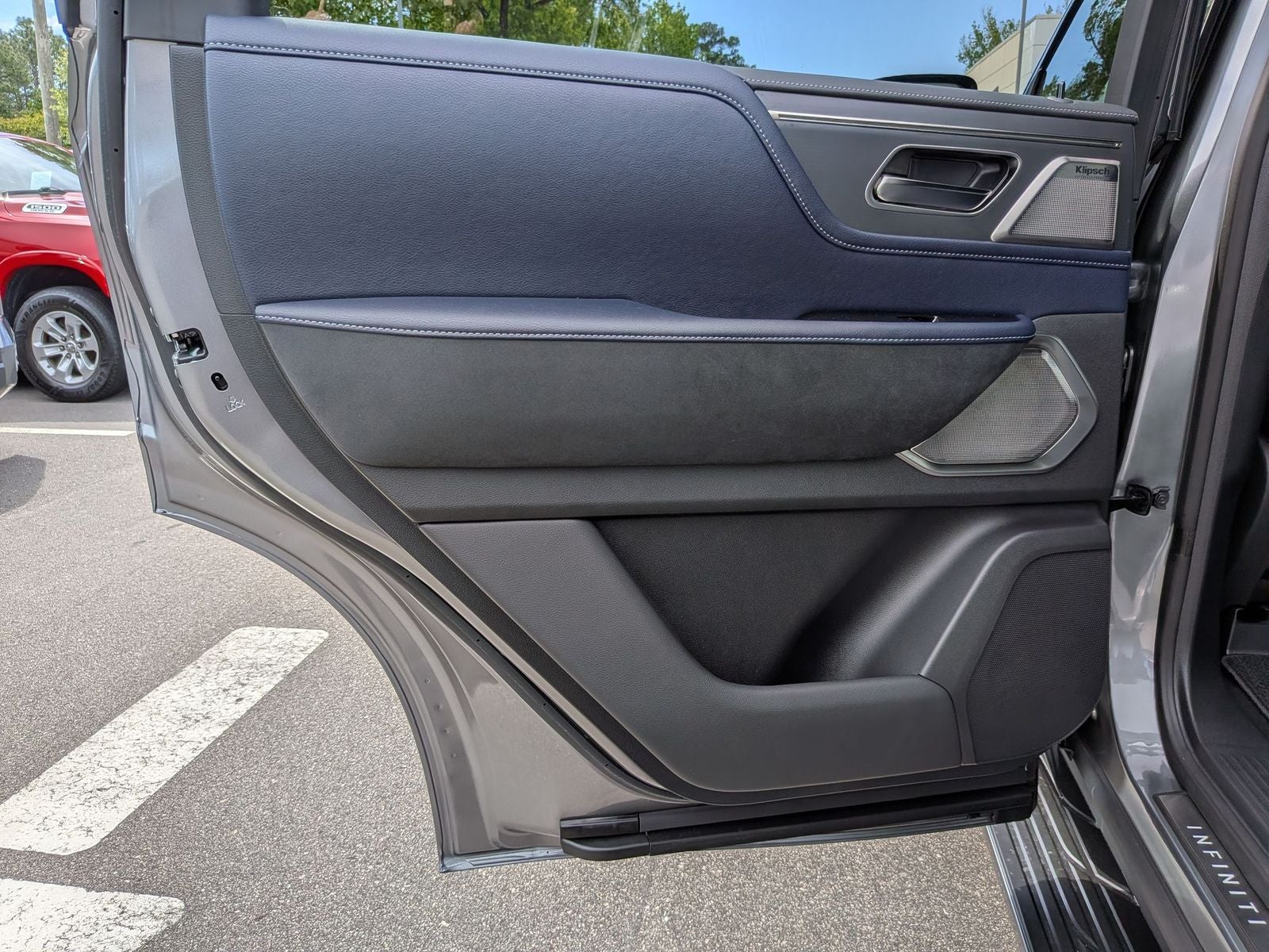 2026 INFINITI QX80 SPORT