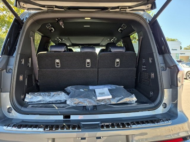 2027 INFINITI QX80 SPORT