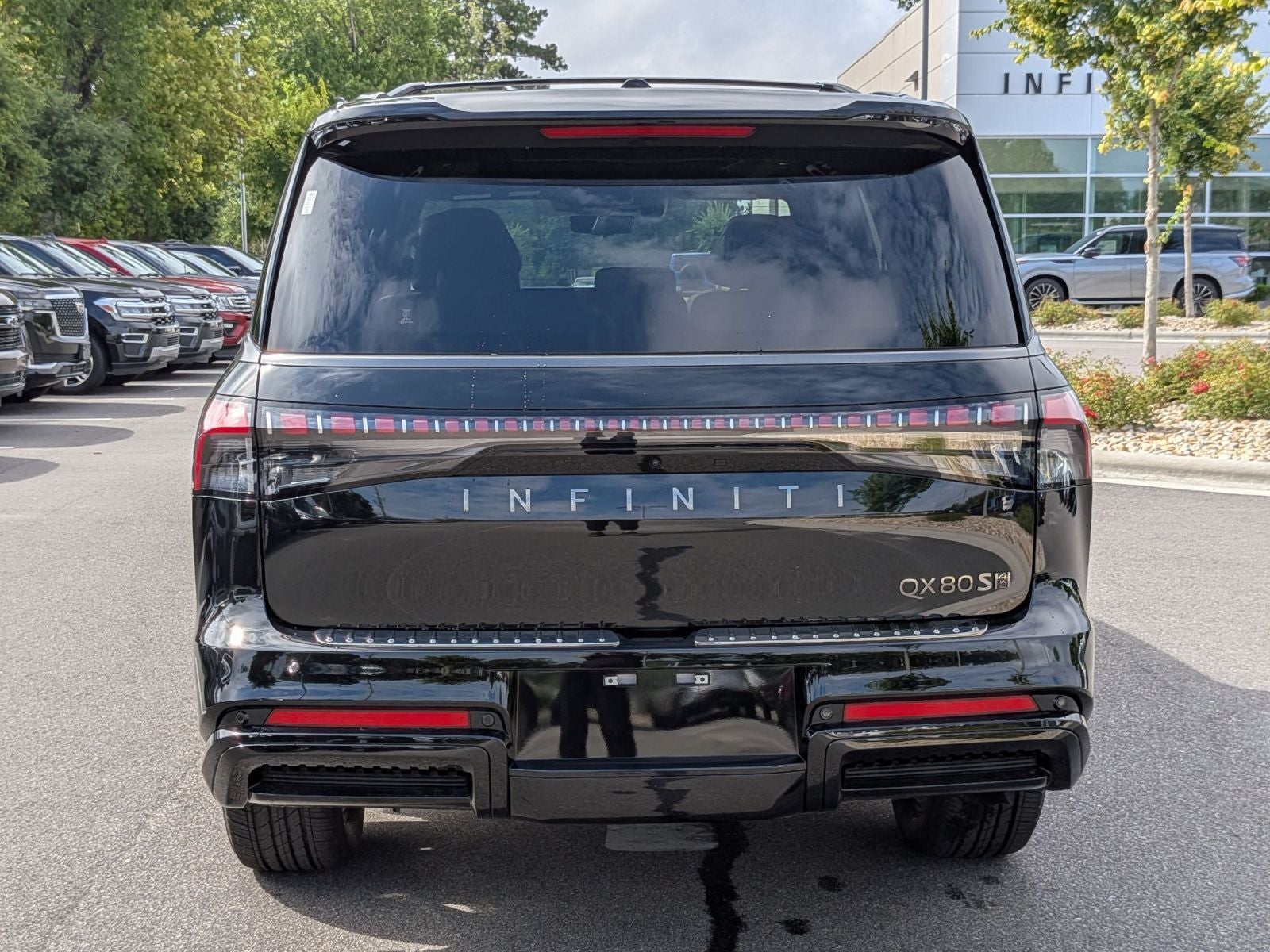 2027 INFINITI QX80 SPORT