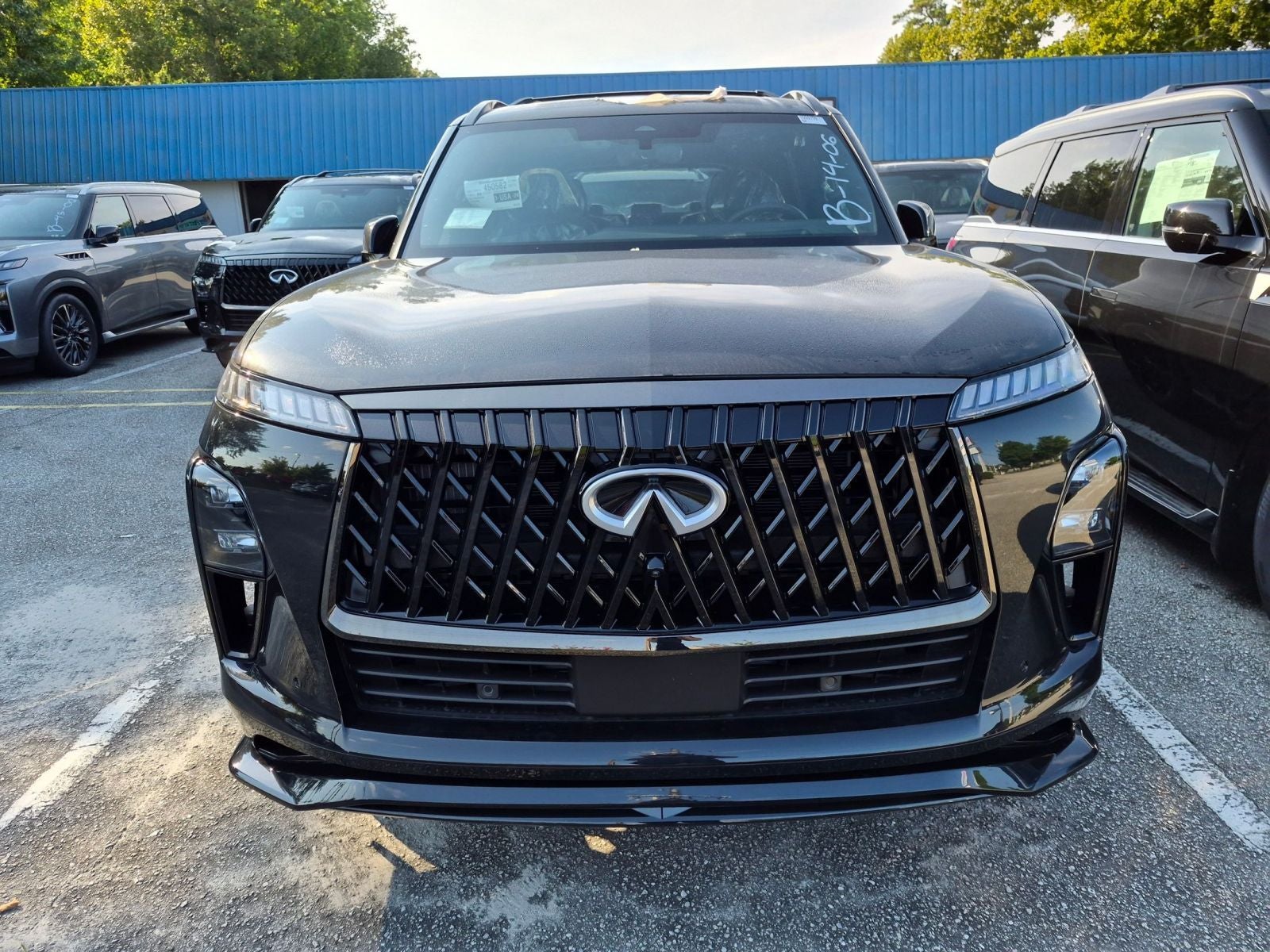 2027 INFINITI QX80 SPORT
