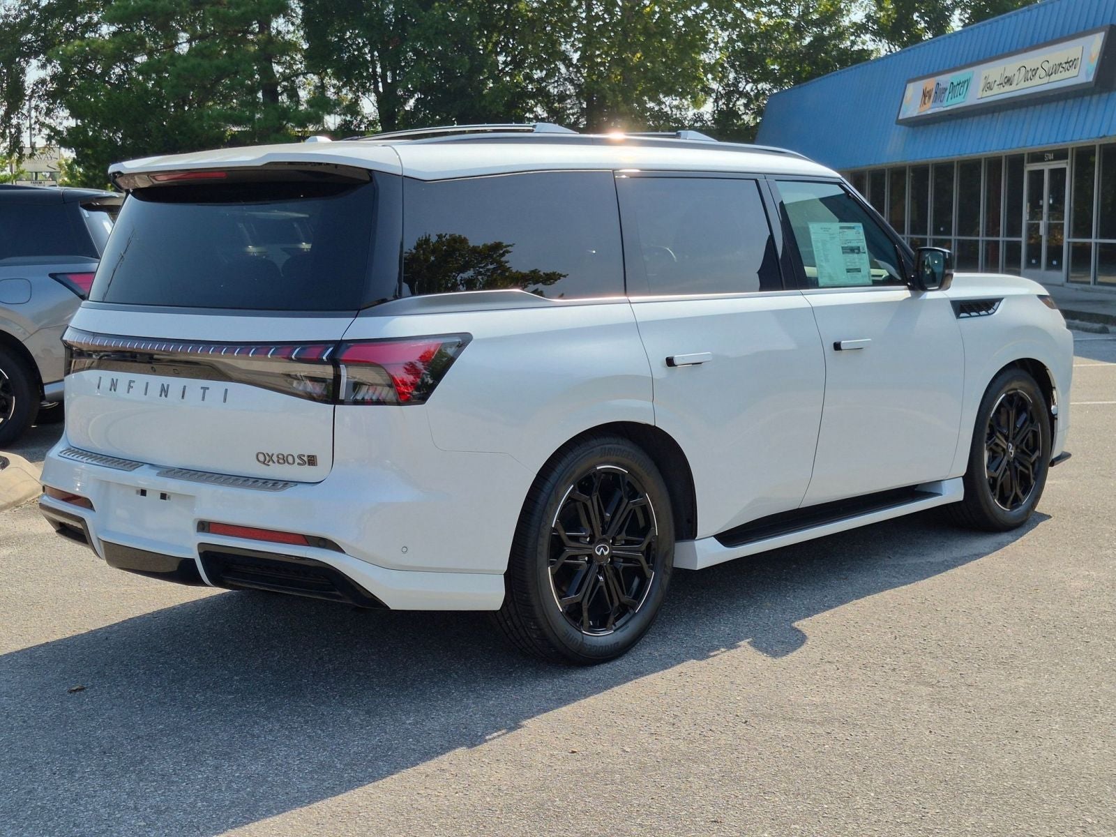 2027 INFINITI QX80 SPORT