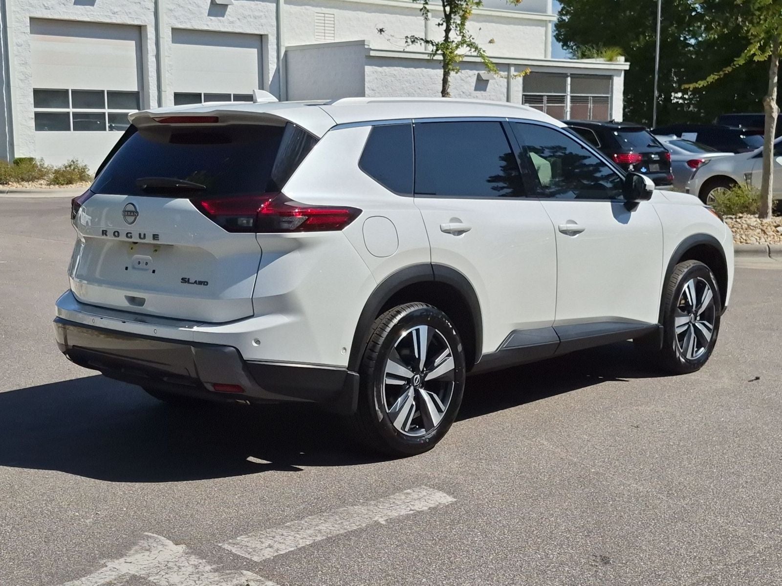 2025 Nissan Rogue SL