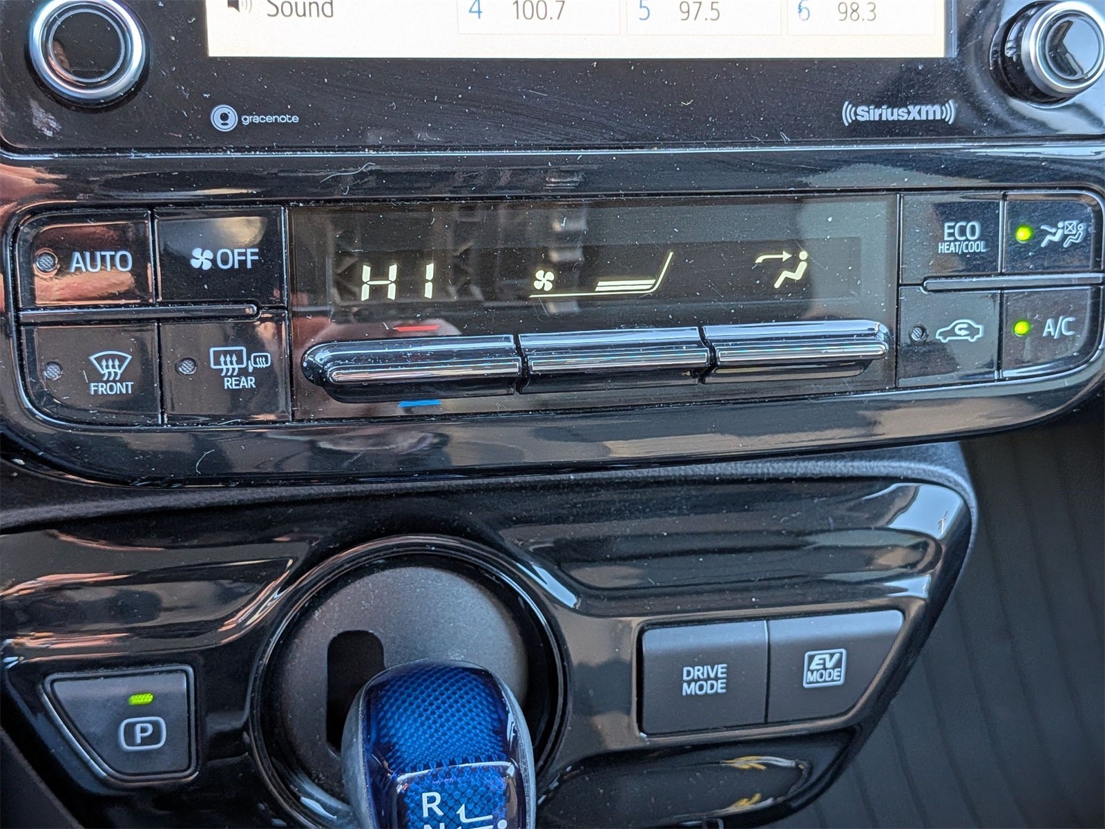 2021 Toyota Prius XLE