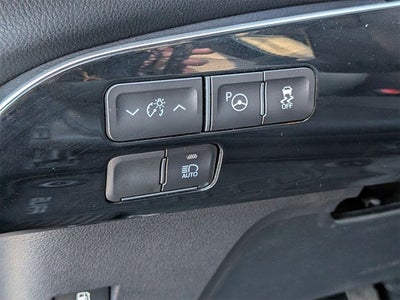 2021 Toyota Prius XLE