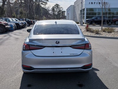 2019 Lexus ES 300h