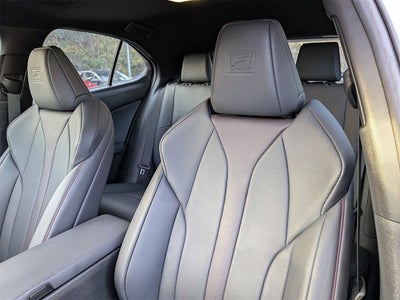 2023 Lexus UX 250h F SPORT Handling