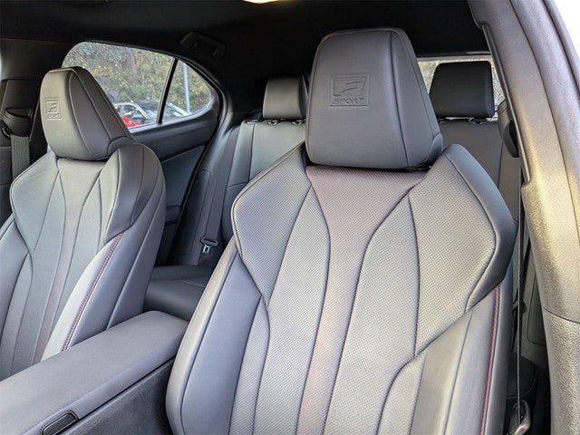 2023 Lexus UX 250h F SPORT Handling