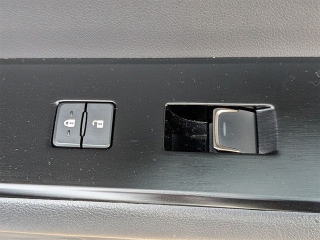 2023 Lexus UX 250h F SPORT Handling