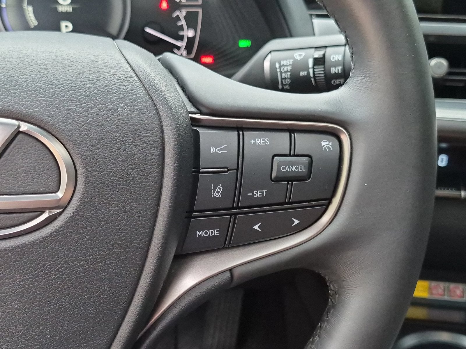 2024 Lexus UX 250h Base