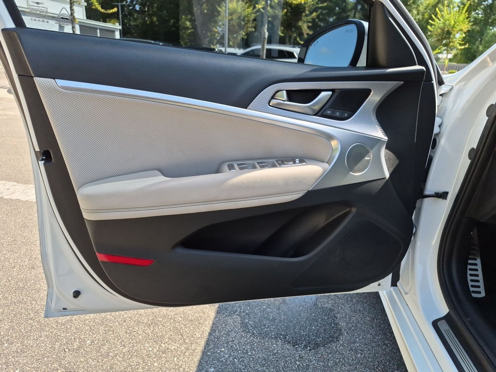 2023 Genesis G70 3.3T