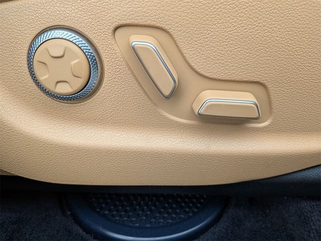 2023 Genesis GV80 2.5T