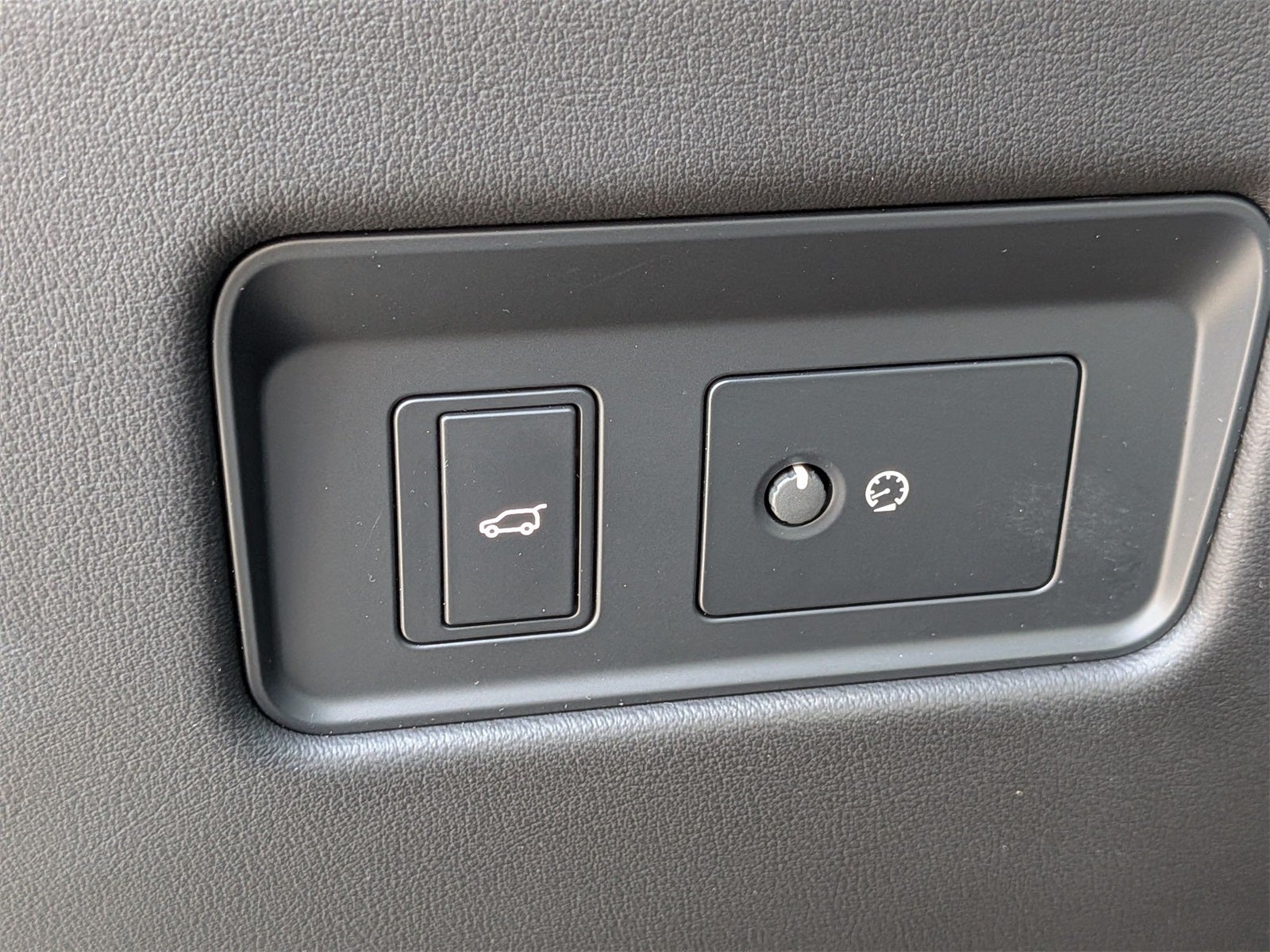 2024 Jaguar F-PACE P250 R-Dynamic S